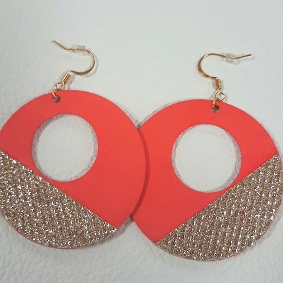 Round Hoop/ Statement Earrings/ Shimmer Detail/ Lightweight/ Dangle Earrings - Picture 6 of 9